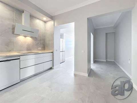 Moradia Térrea T5 com Piscina