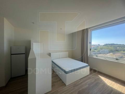 Apartamento T0, Junto a escola Industria, Matosnhos Centro