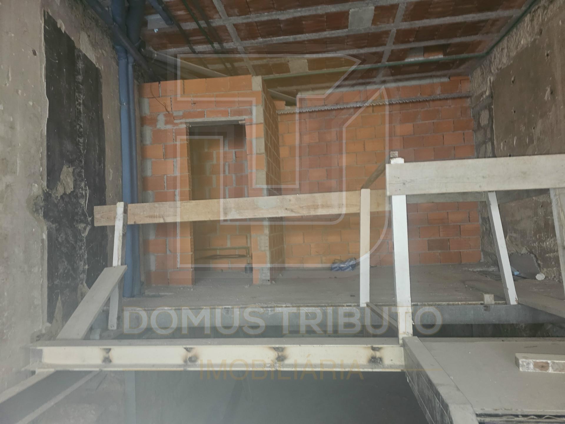 Loja com 3 Pisos no Coração de Matosinhos - Zona Histórica e Comercial
