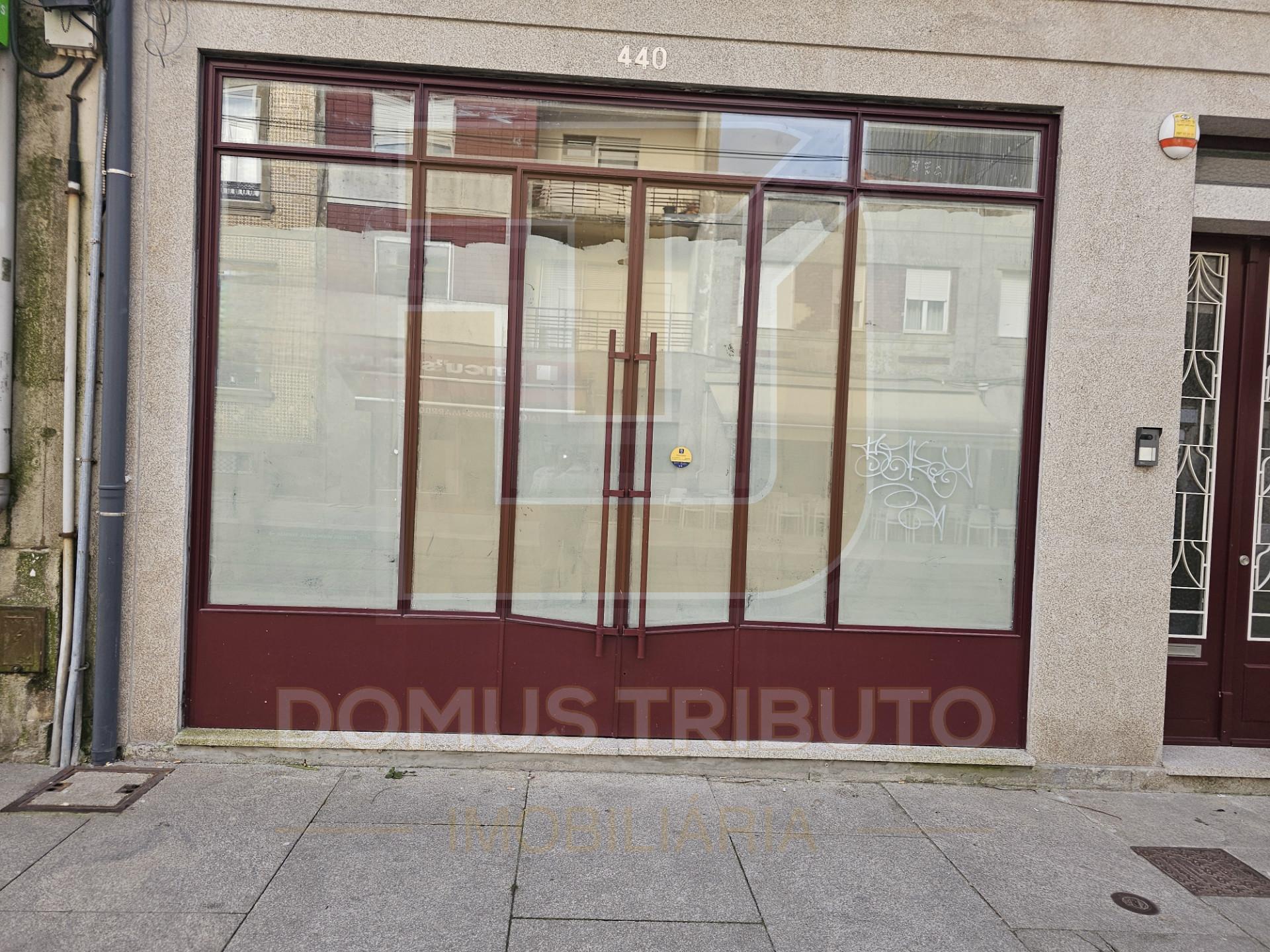 Loja com 3 Pisos no Coração de Matosinhos - Zona Histórica e Comercial