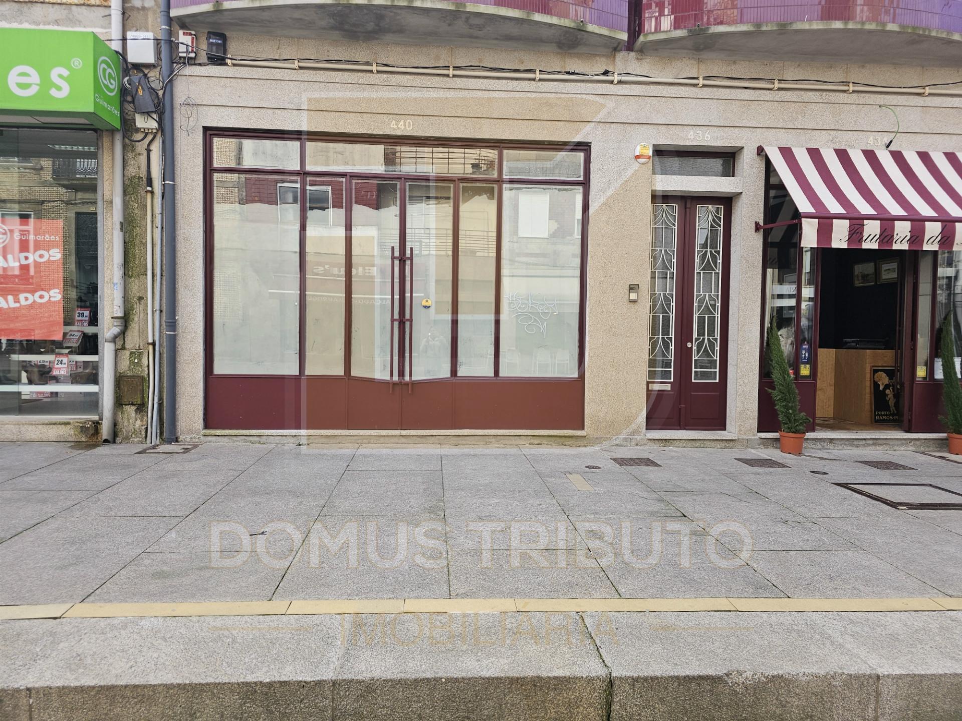 Loja com 3 Pisos no Coração de Matosinhos - Zona Histórica e Comercial