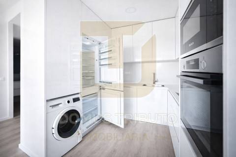 Apartamento T1 com Terraço, Jardim e Garagem | Polo Universitário – Porto