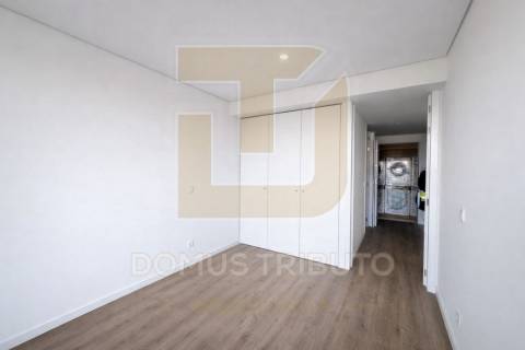 Apartamento T1 com Terraço, Jardim e Garagem | Polo Universitário – Porto