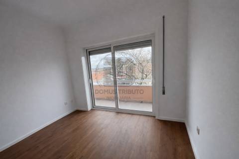 Apartamento T3 em Águas Santas – Conforto, Espaço e Excelente Localização