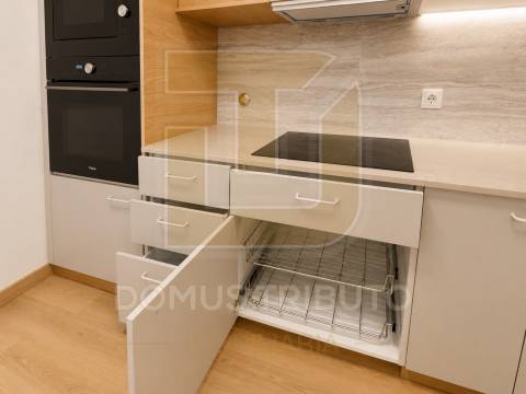 Apartamento  T2+1 Exclusivo no Centro de Rio Tinto – Junto ao Metro