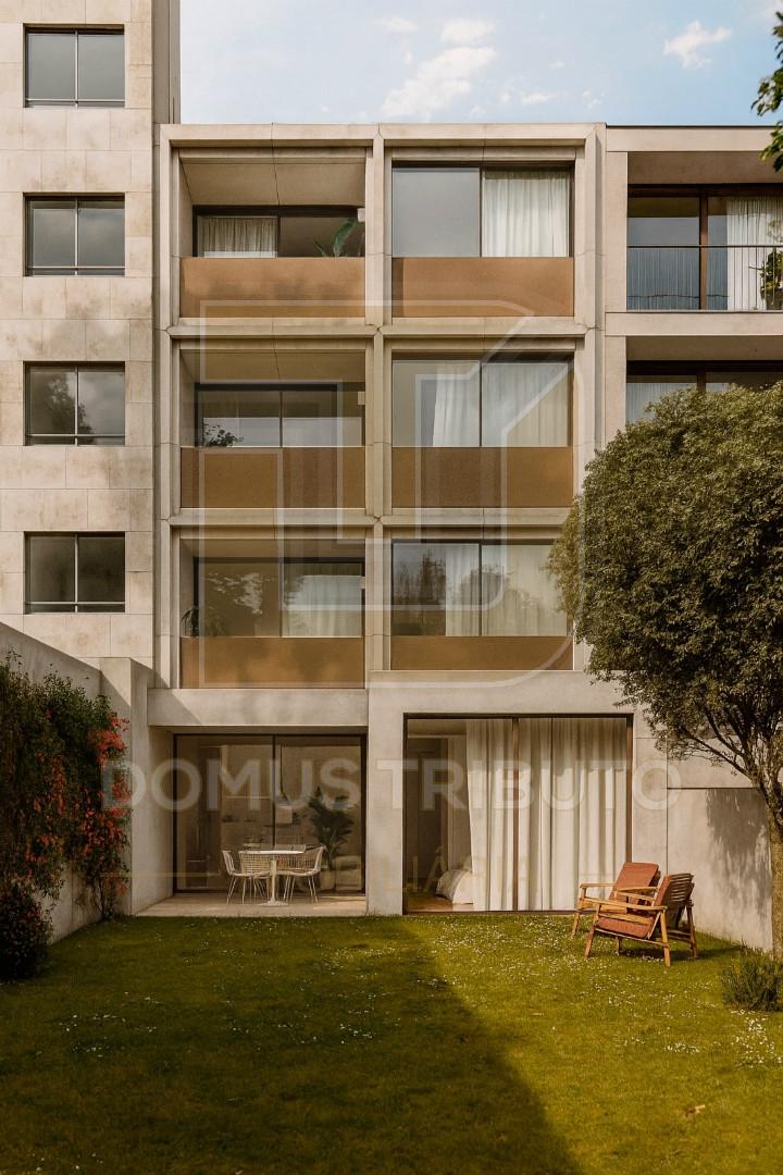 Apartamento T1+1 Mezanino Novo com Varanda | Matosinhos Sul