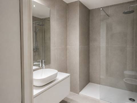 Apartamento T1 Duplex Mezanino com Varanda | Brito Capelo, Matosinhos