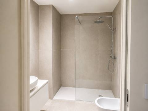 Apartamento T1 Duplex Mezanino com Varanda | Brito Capelo, Matosinhos