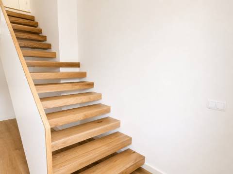 Apartamento T1 Duplex Mezanino com Varanda | Brito Capelo, Matosinhos