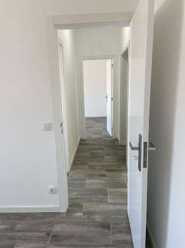 Apartamento T2 Arrendamento em Colmeias e Memória,Leiria