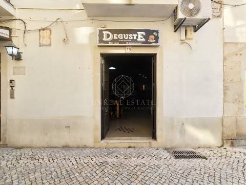 Loja  Venda em Setúbal (São Julião, Nossa Senhora da Anunciada e Santa Maria da Graça),Setúbal
