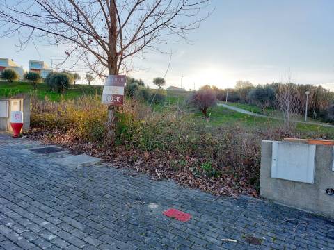 Lotes de Terreno para construção , localizados na Urbanização do Cerejal, Torres Novas