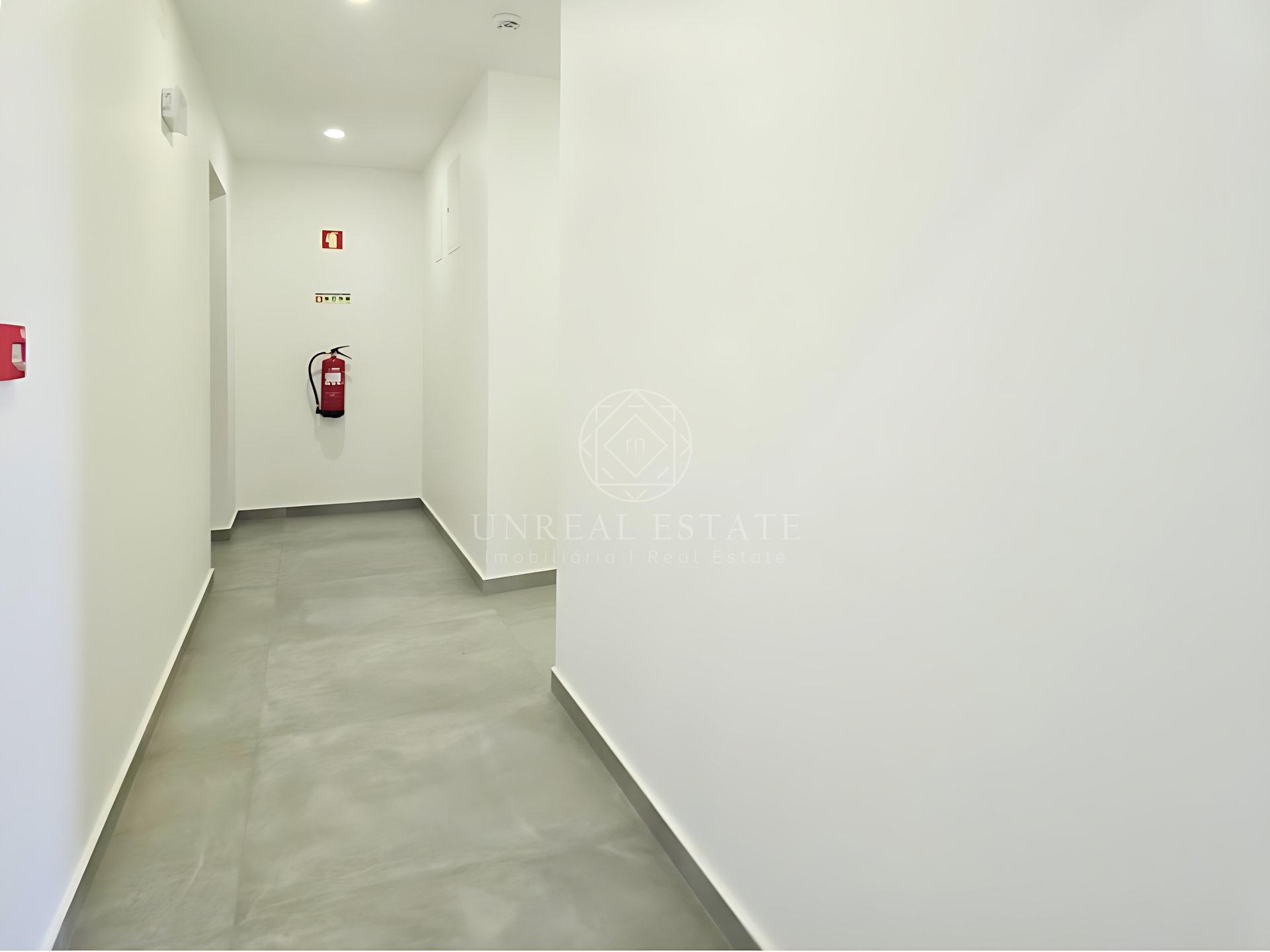 Apartamento T1 Totalmente Remodelado para Arrendamento | Centro Histórico de Torres Novas
