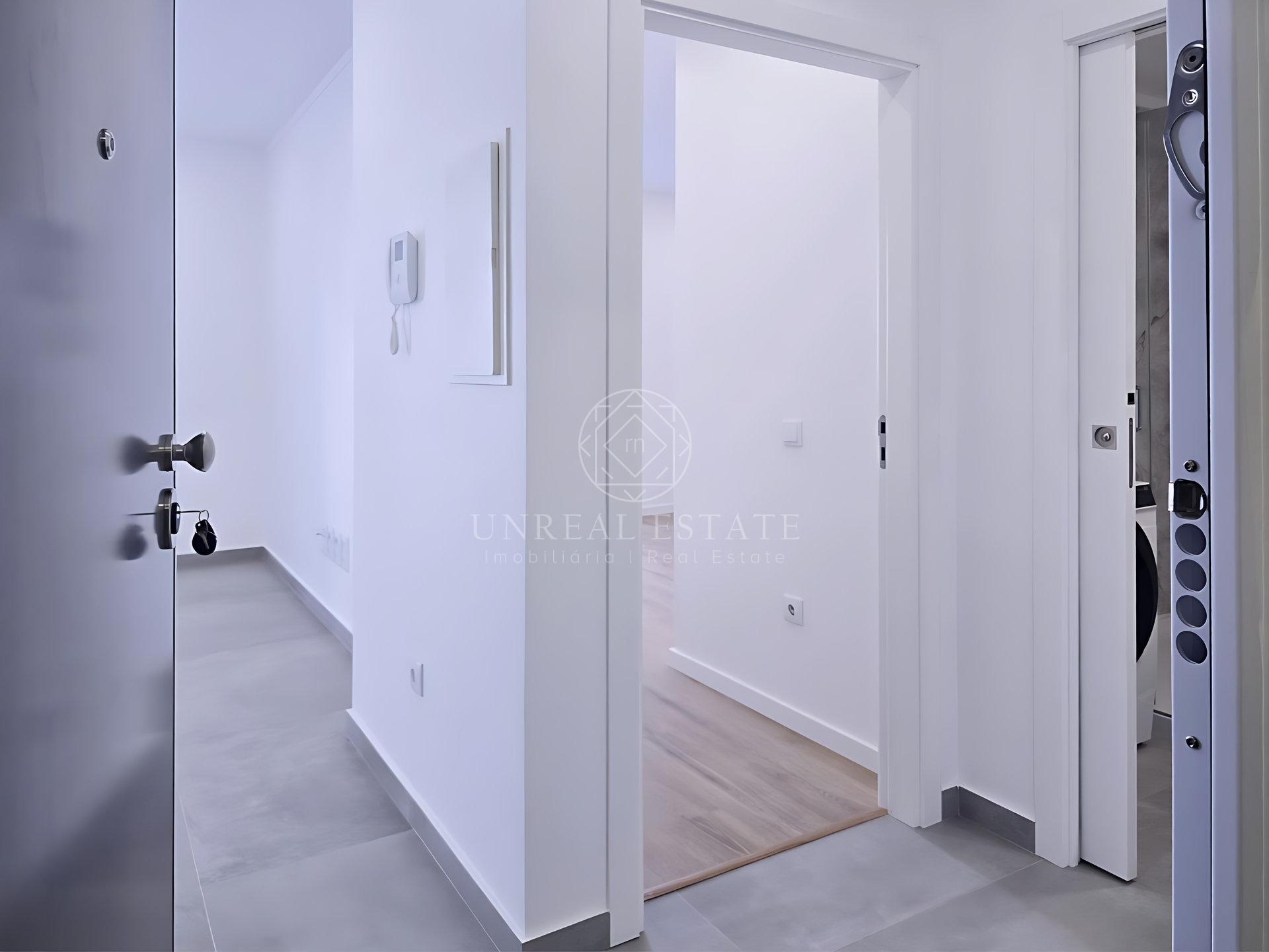 Apartamento T1 Totalmente Remodelado para Arrendamento | Centro Histórico de Torres Novas