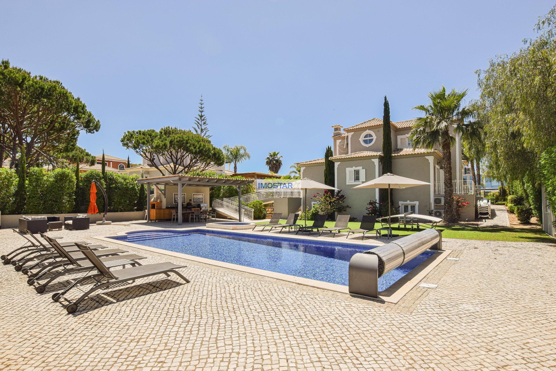 Moradia T4 na prestigiada Fonte Algarve, perto de Vale do Lobo