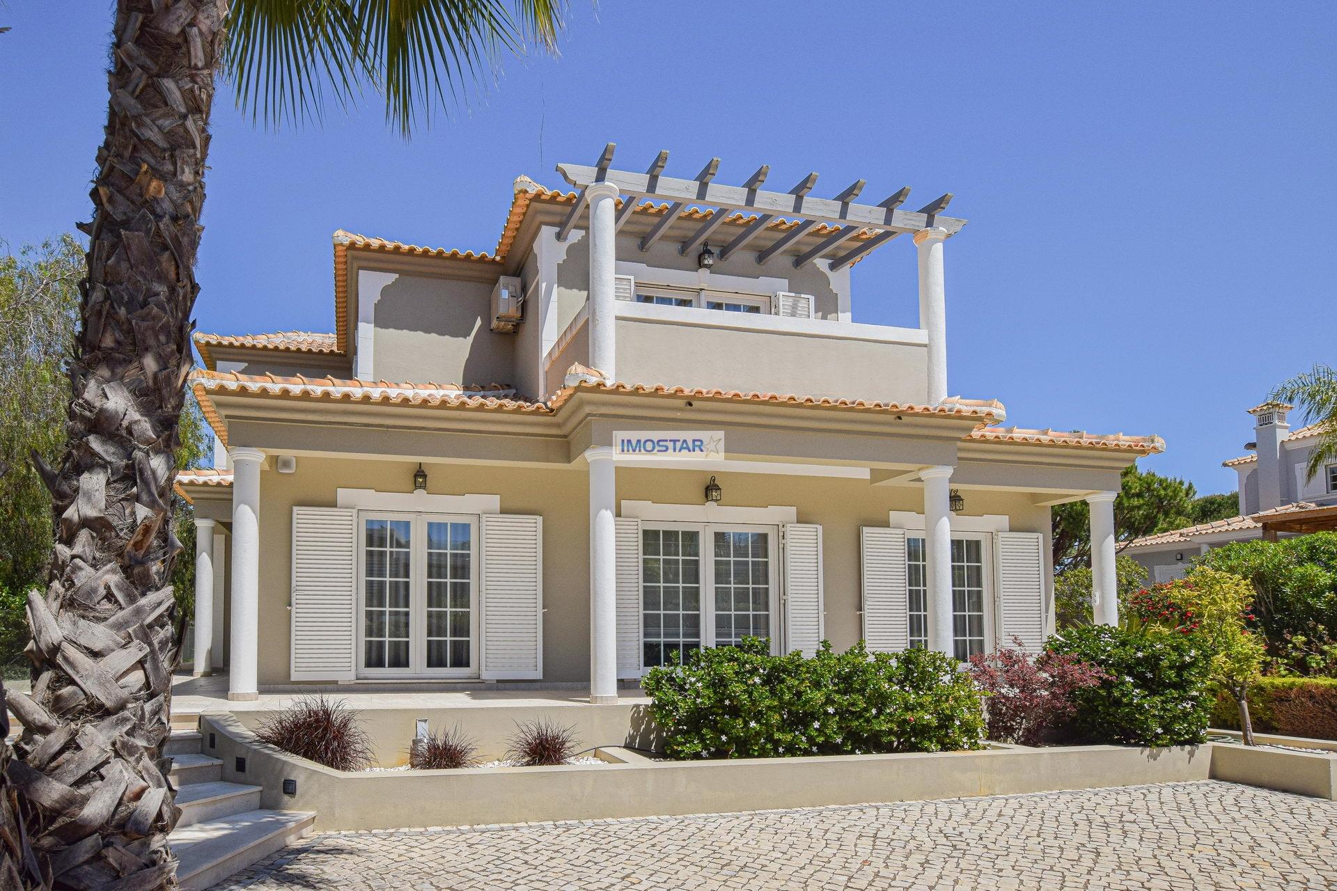 Moradia T4 na prestigiada Fonte Algarve, perto de Vale do Lobo