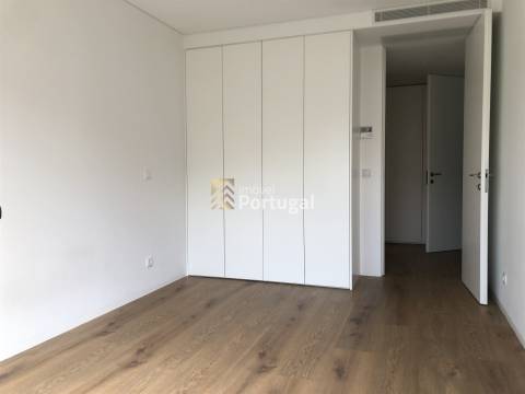 Arrendamento T2+1 Equipado com Garagem Box - Centro Barcelos