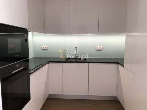 Arrendamento T2+1 Equipado com Garagem Box - Centro Barcelos
