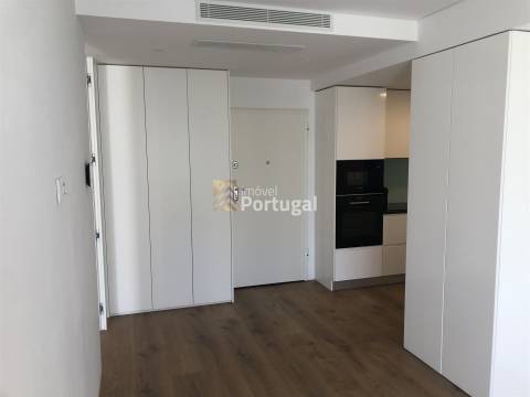 Arrendamento T2+1 Equipado com Garagem Box - Centro Barcelos