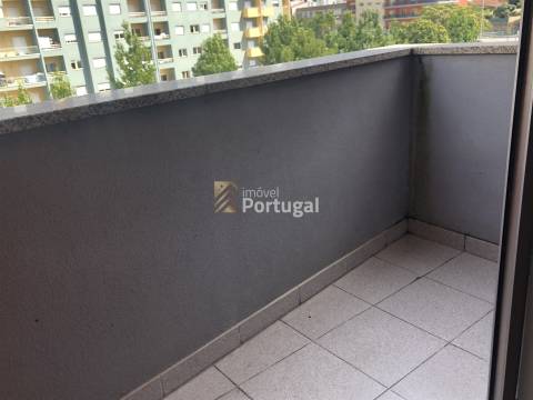 Apartamento T3 Equipado e Mobilado em Nogueiró
