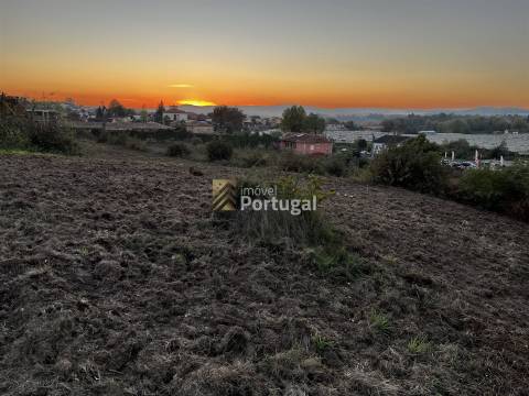 Venda Terreno 10.092,41m² para Construção Habitacional em Lago