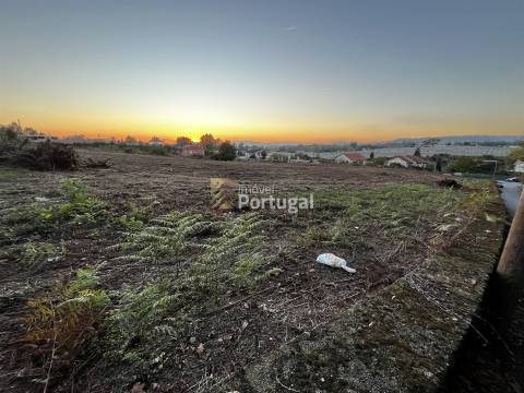 Venda Terreno 10.092,41m² para Construção Habitacional em Lago