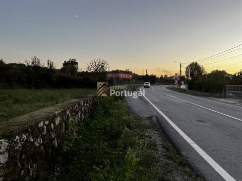 Venda Terreno 10.092,41m² para Construção Habitacional em Lago
