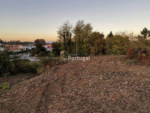 Venda Terreno 10.092,41m² para Construção Habitacional em Lago