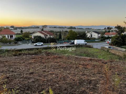 Venda Terreno 10.092,41m² para Construção Habitacional em Lago