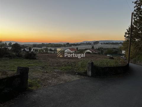 Venda Terreno 10.092,41m² para Construção Habitacional em Lago