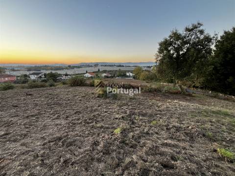 Venda Terreno 10.092,41m² para Construção Habitacional em Lago