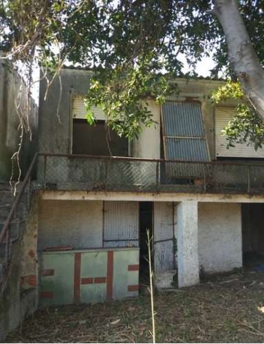 Moradia c/ 2 frentes (Possibilidade de piscina ou Estufa) - Arrábida