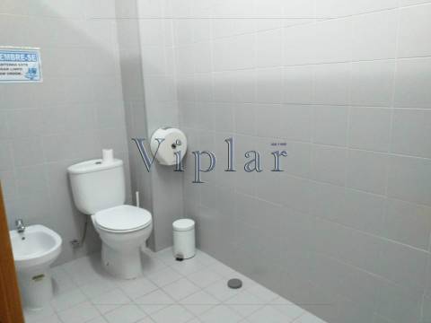 Loja ao Hospital S. João e às Faculdades