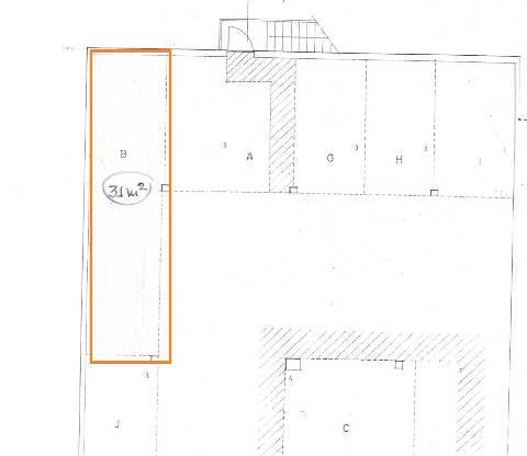 Loja + garagem (total 237m²) - Campanhã (Praça das Flores)
