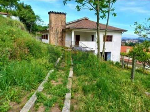Quinta c/ Moradia T5 triplex - Roriz (Santo Tirso)