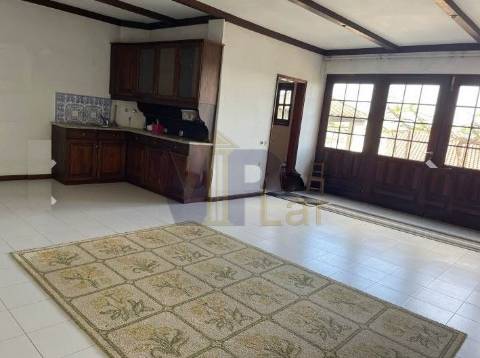 Moradia com Quinta T5 triplex - Roriz (Santo Tirso)