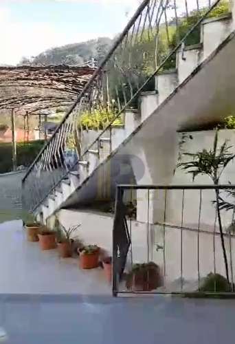 Moradia com Quinta T5 triplex - Roriz (Santo Tirso)