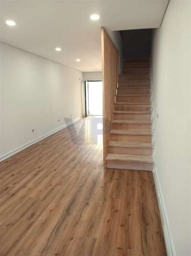Moradia em Banda T3 DUPLEX Venda em Ramalde,Porto