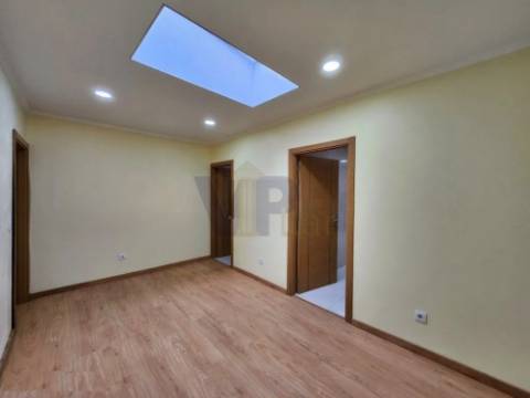 Moradia T3 totalmente reabilitada - Campanhã (Dragão)