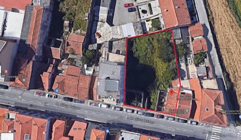 Terreno no Amial para construção de 35 frações (a 67.000€ por fração) com PA