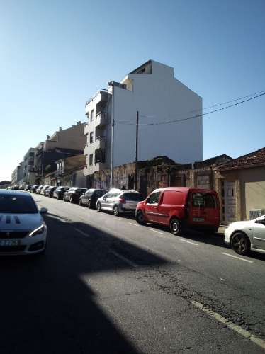 Terreno c/ PIP para 35 frações - Ao H.S.João