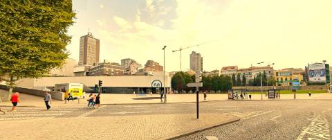 T4 Totalmente Renovado c/ Licença AL - Centro do Porto (Aliados / Bolhão)