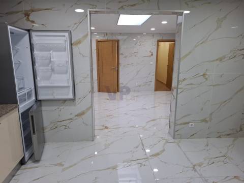 Moradia T4+1 Venda em Campanhã,Porto