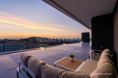 Penthouse T3 (211m2) c/ garagem para 10 carros - Ferreiros Braga