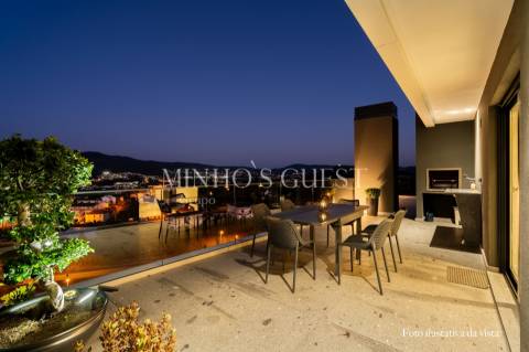 Penthouse T3 (211m2) c/ garagem para 10 carros - Ferreiros Braga