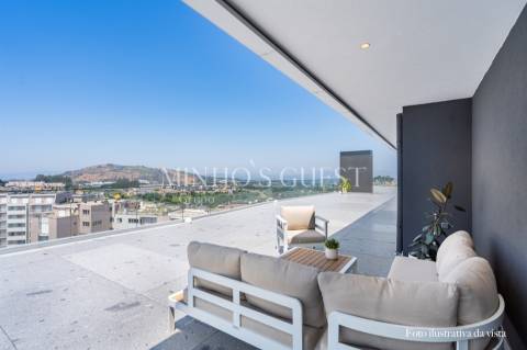 Penthouse T3 (211m2) c/ garagem para 10 carros - Ferreiros Braga