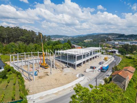 Armazém  Venda em Ronfe,Guimarães