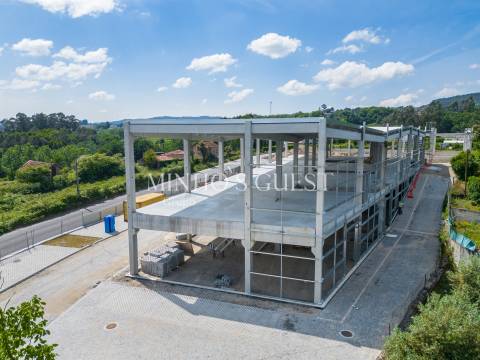 Armazém  Venda em Ronfe,Guimarães