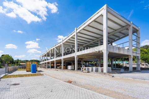 Armazém  Venda em Ronfe,Guimarães