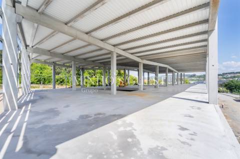 Armazém  Venda em Ronfe,Guimarães